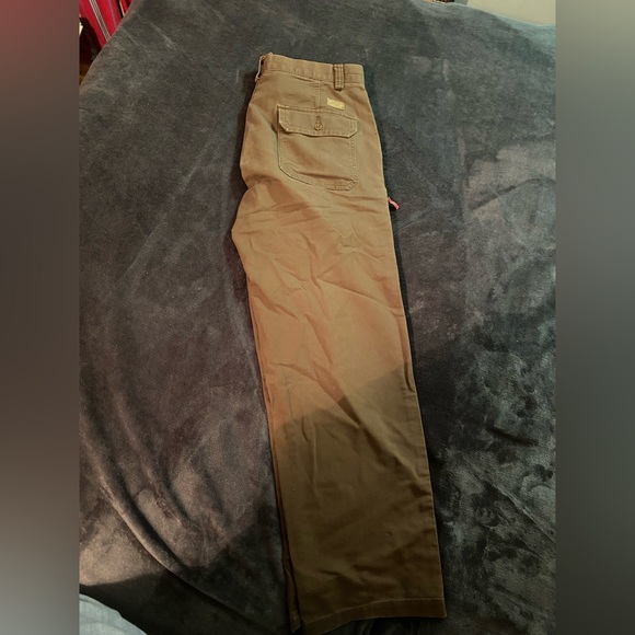 Dockers - Brown Relaxed Fit Pants. Size 34x32. - Picture 3 of 4
